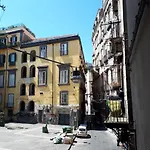 A\'Casa D\'E Pazzarelle
